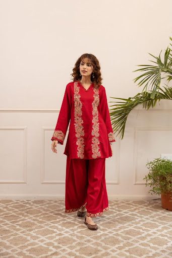 Festive ethnic wear at Hi Fashion Bengaluru